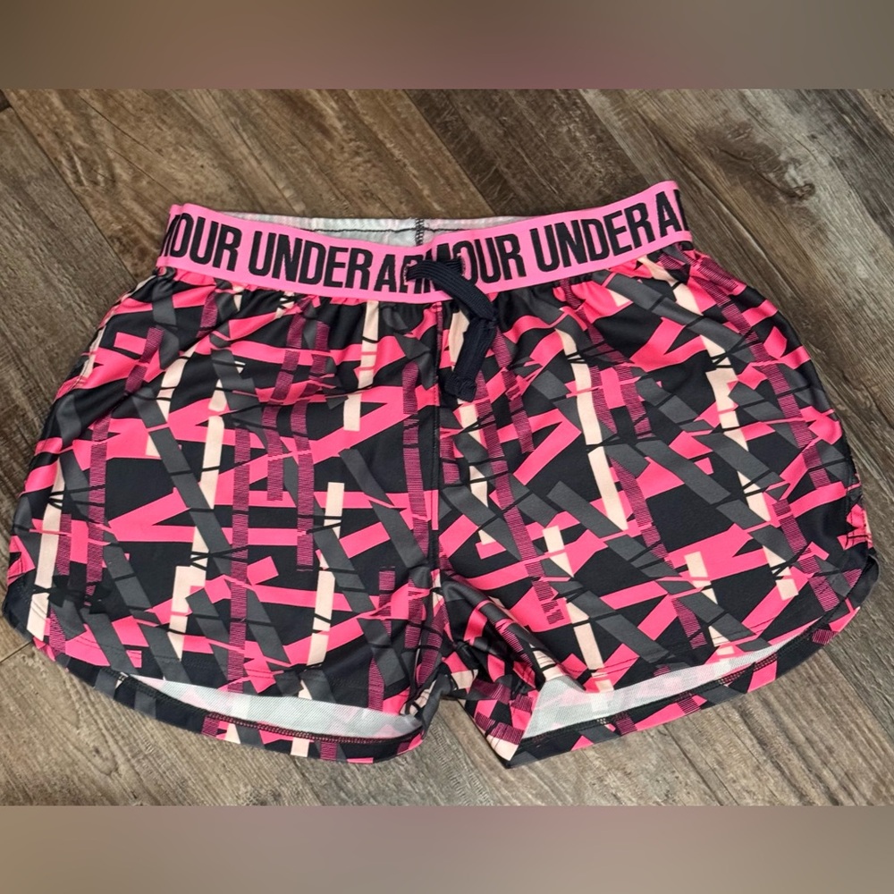 Under Armour Girls Athletic Running Shorts Size XL Dri-Fit Pink Black